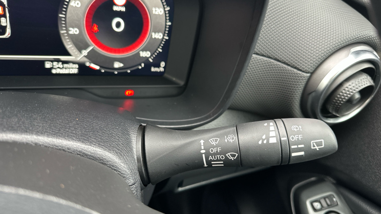 Nissan Juke 1.6 Hybrid N-Connecta 5dr Auto Hybrid Hatchback